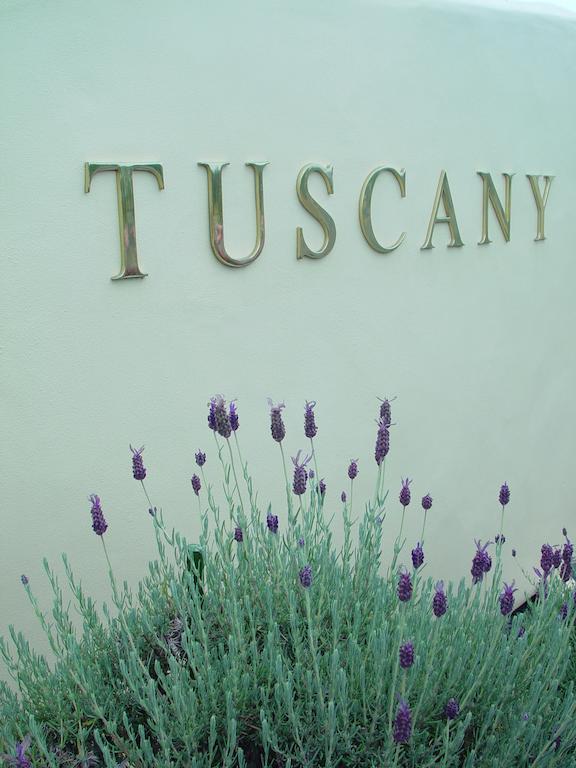 Bella Tuscany Motor Lodge เนเปียร์ ภายนอก รูปภาพ