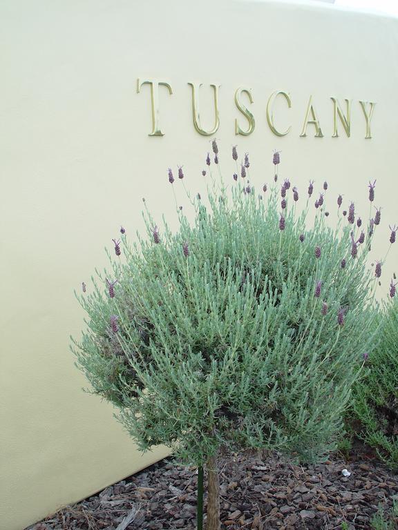 Bella Tuscany Motor Lodge เนเปียร์ ภายนอก รูปภาพ